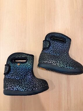 Bogs Kids Black Iridescent Leopard Rain & Snow Boots